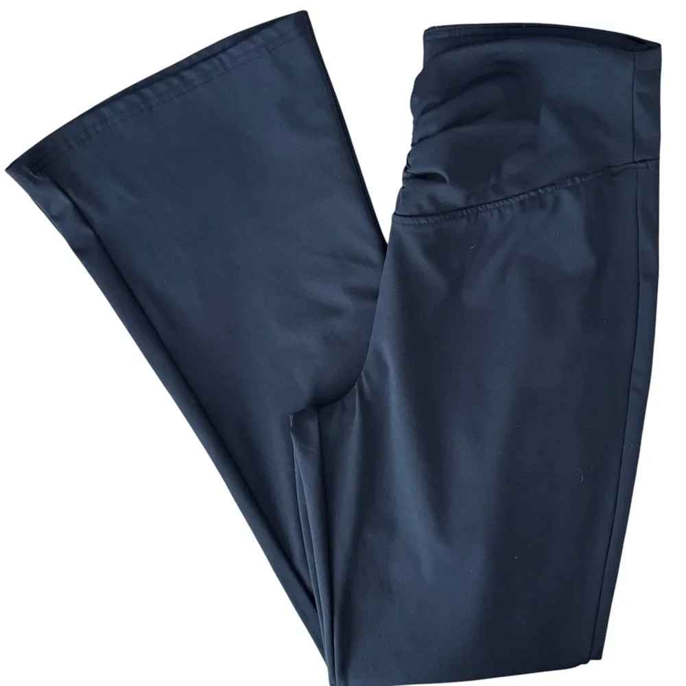 A New Day Flare Leggings Womens Large Navy Blue Ruched V-Front Yoga‎ NWOT